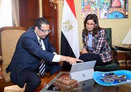 وزيرة الهجرة تستقبل مدير برامج الصناعة